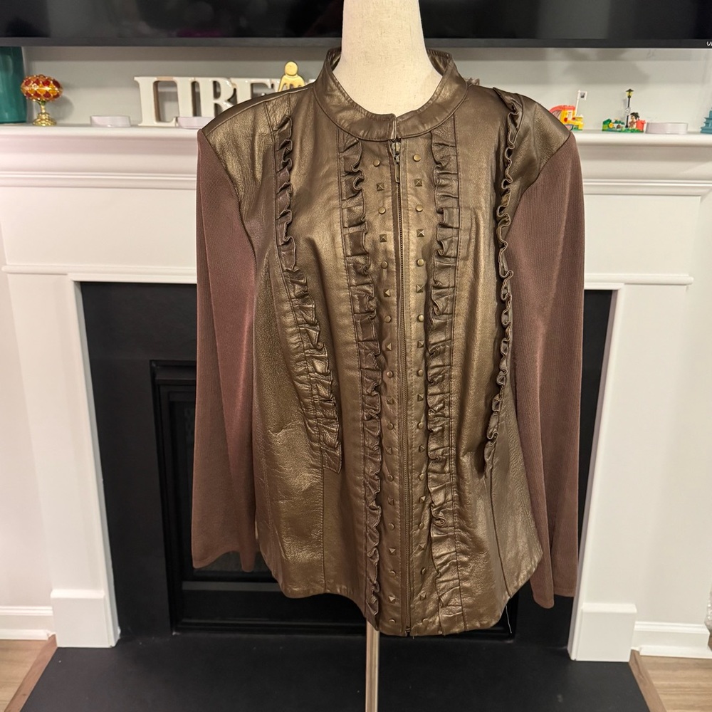 Peter Nygård Metallic Bronze Leather & Knit Jacket; Approx. M/L (Pit to Pit 21”)